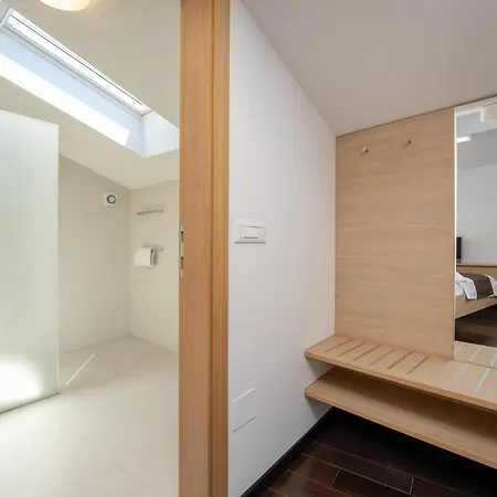 Konukevi Boutique Wrungel 4*