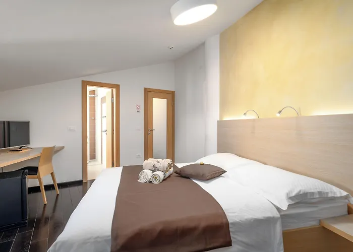 게스트하우스 Boutique Wrungel 브르사르