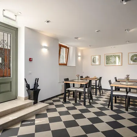 Guest house Boutique Wrungel 4*