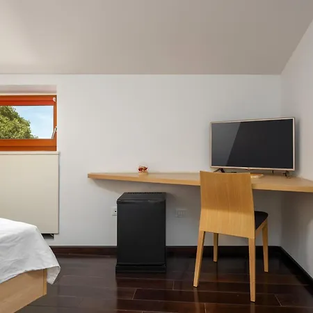 Boutique Wrungel 4*